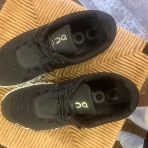 ON CLOUD 5 lifestyle shoes